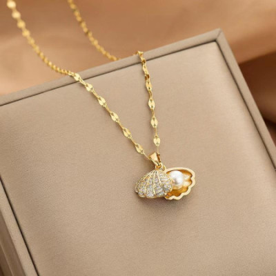 Pearl Shell Pendant 18k Gold Plated Necklace
